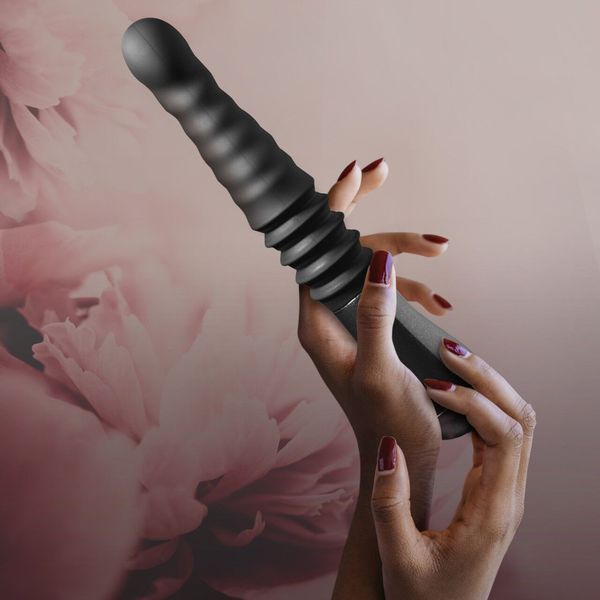 Пульсатор Blush Temptasia &ndash; Lazarus Thrusting Dildo &ndash; Black, ребристый ствол, 3 скорости SO8836 фото