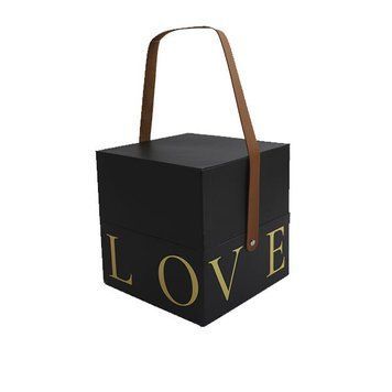 Подарункова коробка з ручкою LOVE чорна, L &ndash; 18,5х18,5х19 см SO5471 фото