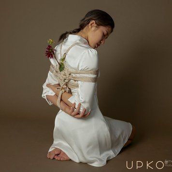 Веревка для бондажа премиальная UPKO Restraint Bondage Vope золотая, 10 м U60608 фото